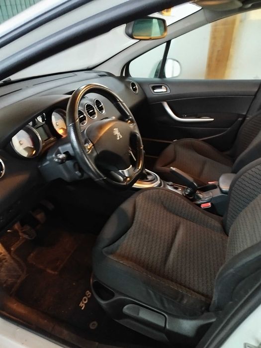 Peugeot 308 1.6 HDI Allure em excelente estado de conservação carro de garagem — photo 3