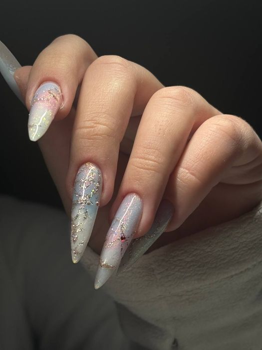 Майстер манікюру