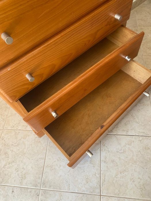 Vendo Estúdio Completo madeira Pinho