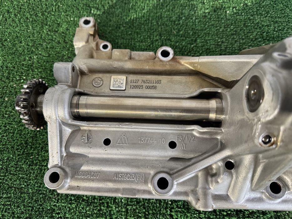 Блок баланс валів BMW N20 N26 7610378 масляний насос 763211103