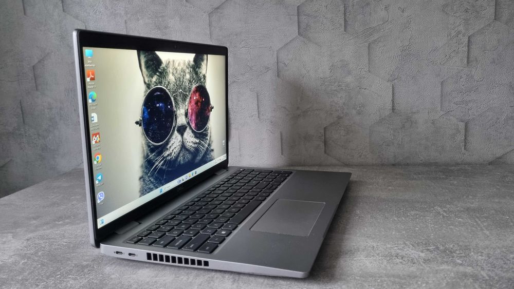ТОП ЦІНА Dell 5520 i5-1145g7 DDR4 - 20 SSD M2 NVMe 512GB