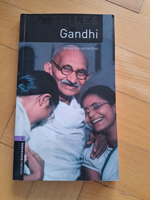 Ksiazka Gandhi Rowena Akinyemi jezyk angielski