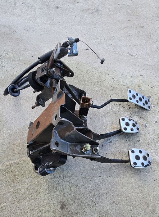 Педалі subaru impreza wrx gda (36010FE010	,36004FE250)