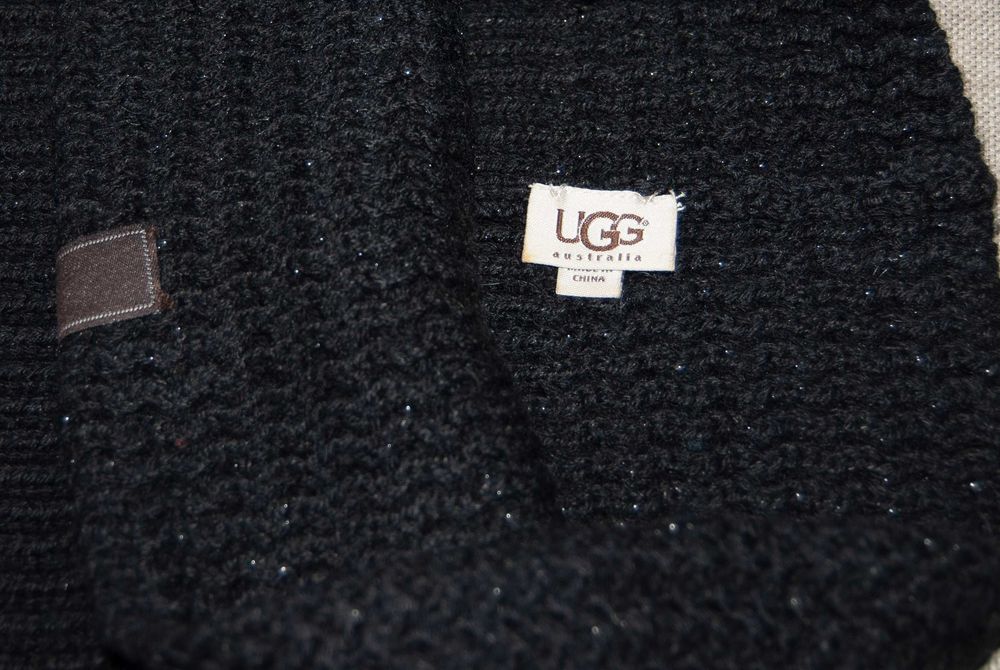 Теплий гарний снуд UGG