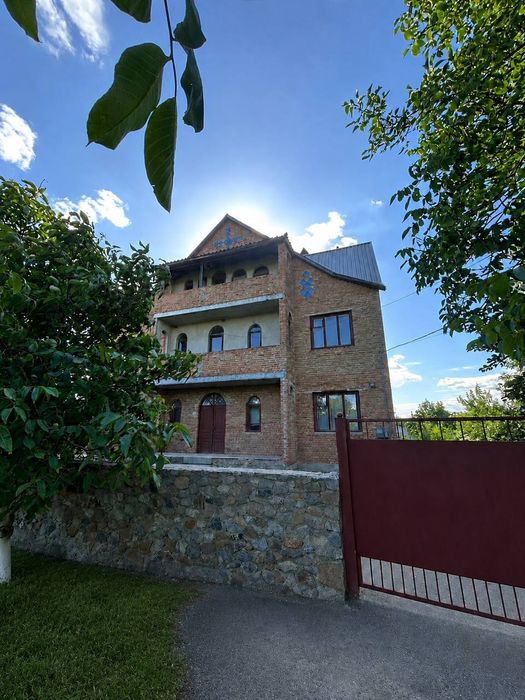 Продаж будинку м Тараща