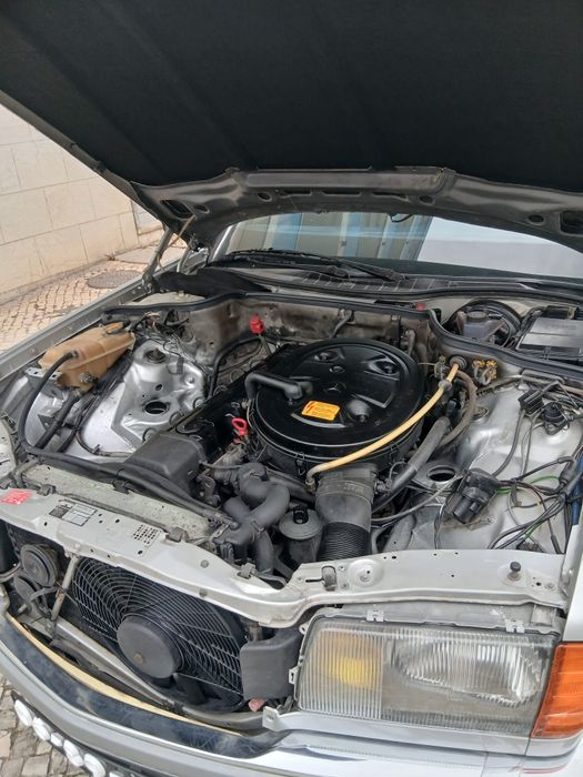 Mercedes SE 300 W126