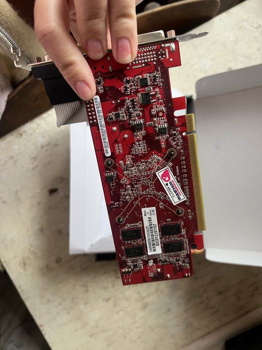 видеокарта ASUS EAH5450 HDMI 1GB DDR3