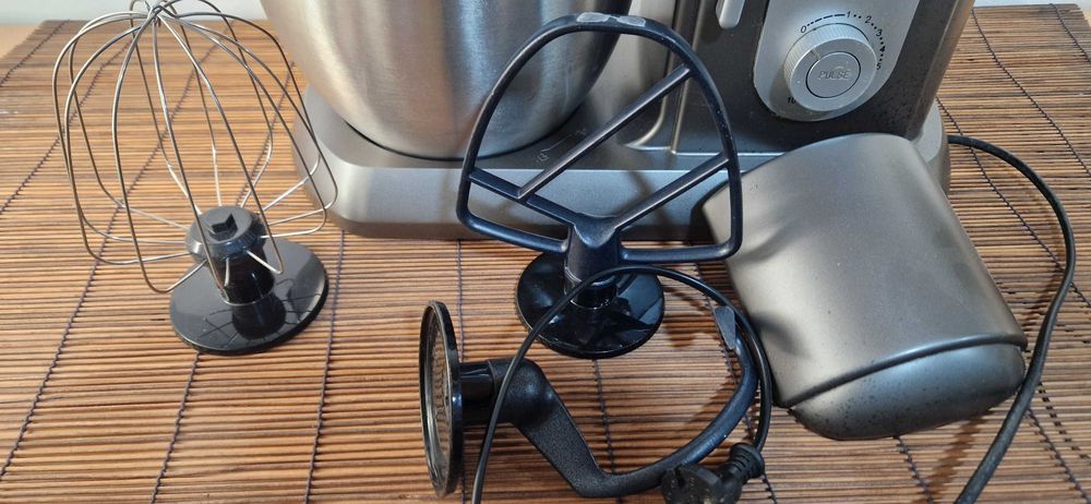 Batedeira planetária de 1300w