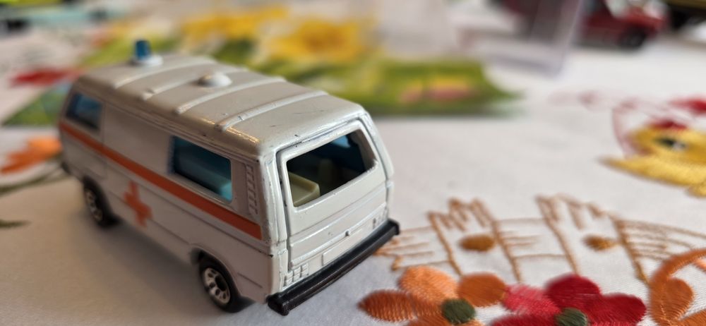 Matchbox Volkswagen transporter z 1987 r