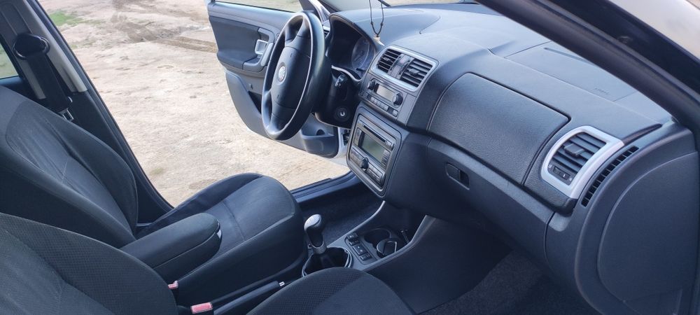 шкода фабия универсал