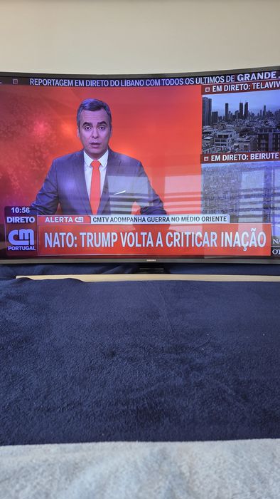 Vendo smart TV samsung curvada de 49" com 3D e 4K (topo de gamma em 20