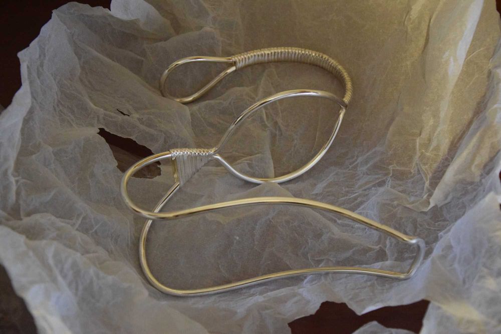 Porta Garrafa de Vinho  decorativo  Elegante e Moderno _Banho de Prata