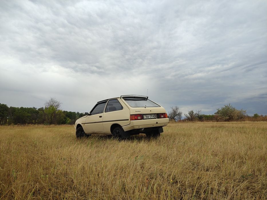 Продам ЗАЗ-1102 таврия