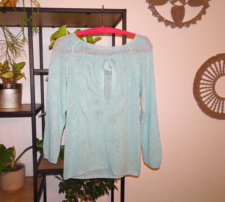 Sweterek włoski błękitny 38 M baby blue