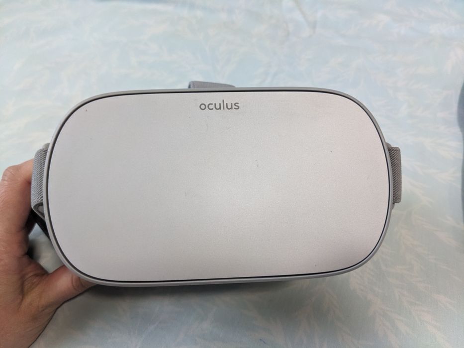 VR-гарнитура Oculus Go 64 Гб