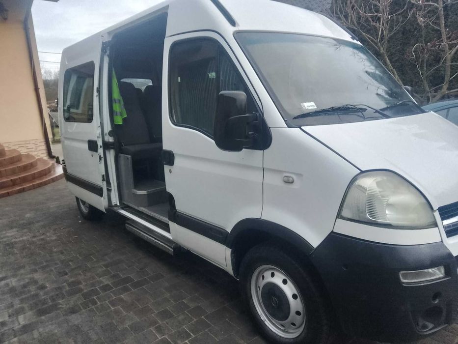 Opel Movano  2,5 TDI   Autobus z Wysuwanym podestem  15 osób +1 Kier.
