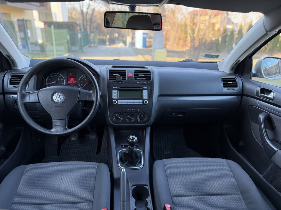 Volkswagen Jetta Salon PL 1.6mpi 102km