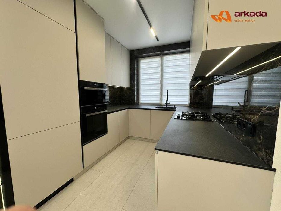 Продаж. Будинок з сучасним ремонтом. Івано-Франківськ. Крихівці