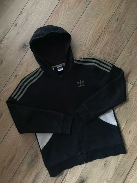 Bluza Adidas na zamek rozm. M ( nowa kolekcja)