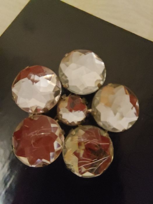 Брошка універсальна