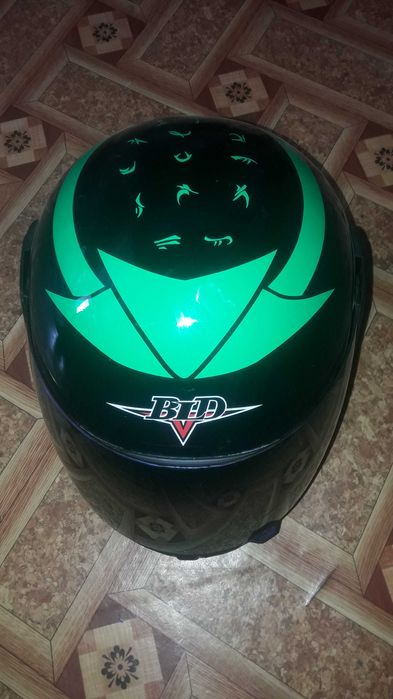 Продажа нових шоломів