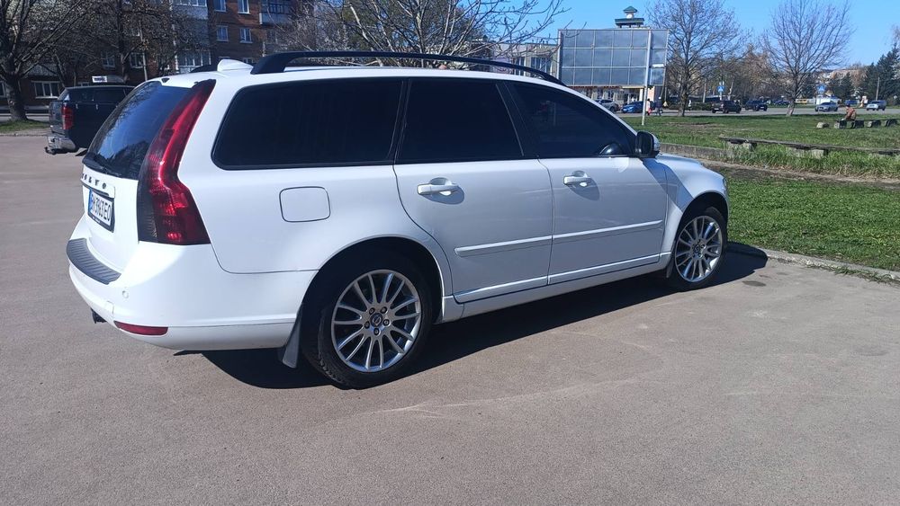 VOLVO V50 в отл сост.