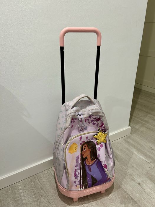 Mochila da Wish Disney com rodinhas