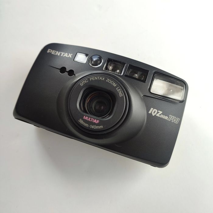 Máquina Fotográfica Pentax IQZoom 140