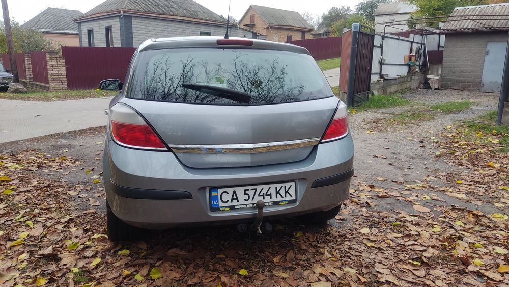 Opel Astra H 2005 рік 1,4 газ/бензин в доброму стані