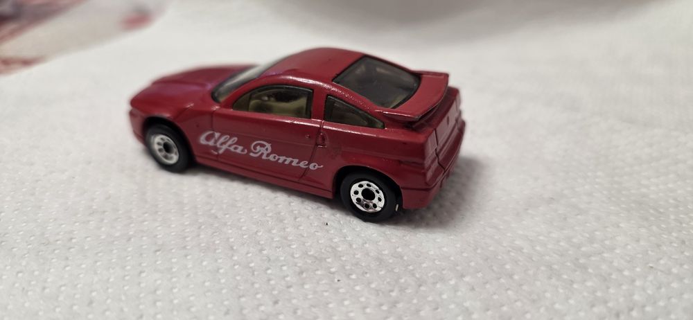 Matchbox alfaromeo SZ z 1991 r