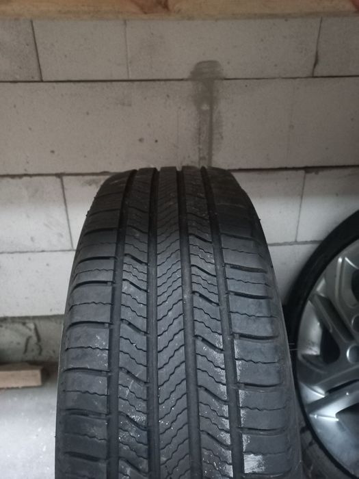 Michelin defender 2