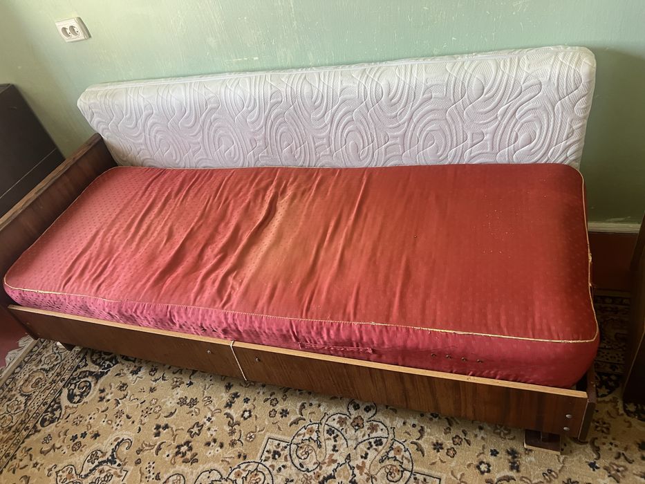 Ліжко, комод самовивіз