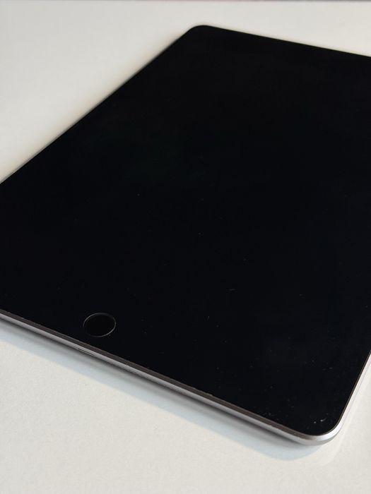 Ipad  6 покоління 128ГБ Gray