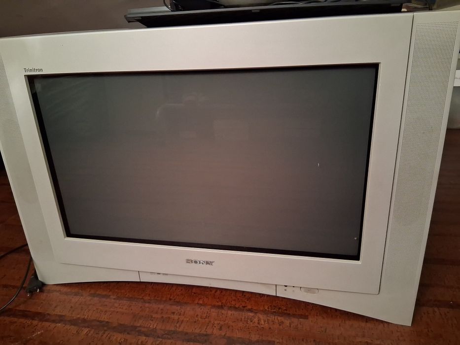 Vendo Tv antiga sony