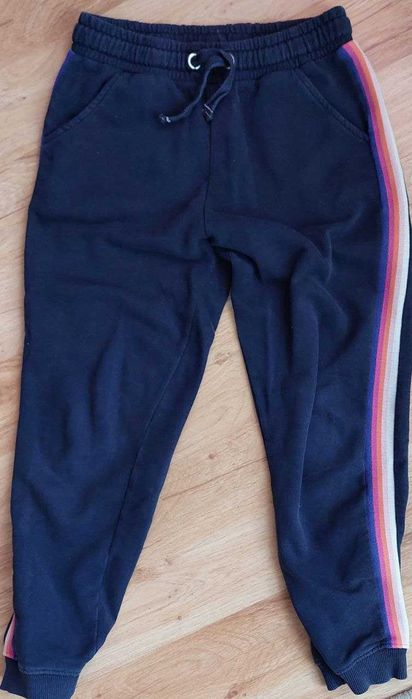 Dres Next. Rozmiar 140.