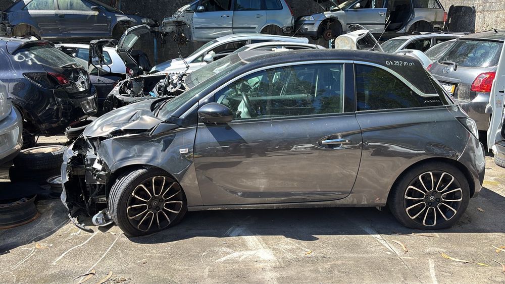 Opel Adam para peças