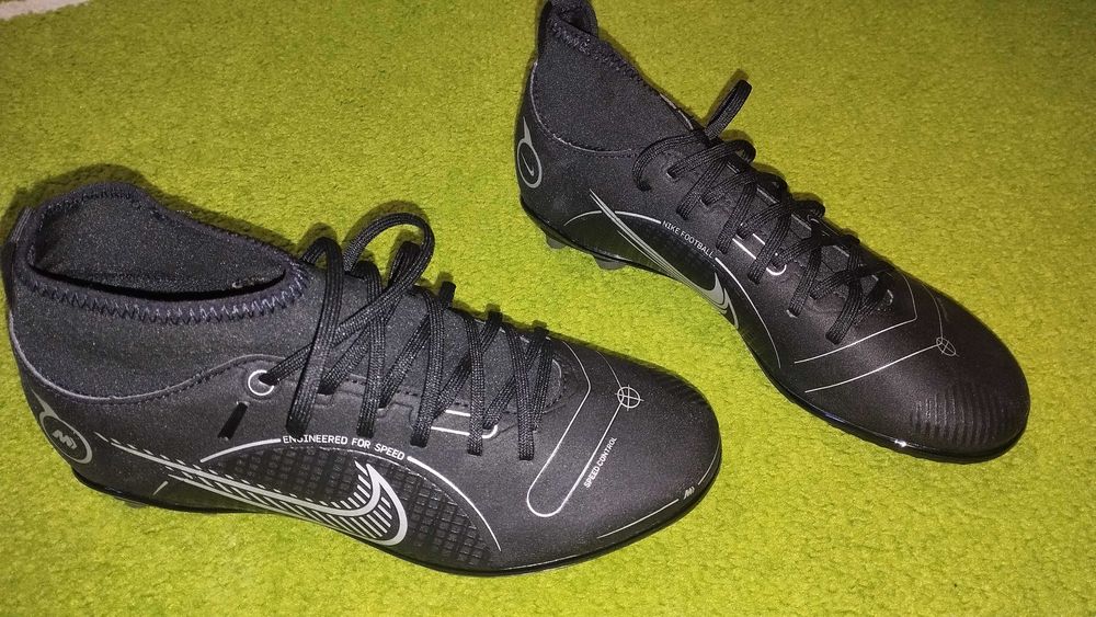 Nowe korki Nike Superfly 8 Club FG lanki r. 38,5