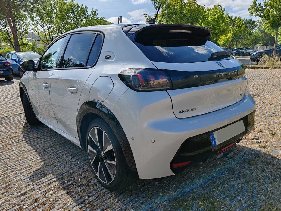 Peugeot e-208 50 kWh GT Line