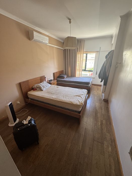 Quarto para duas pessoas!
