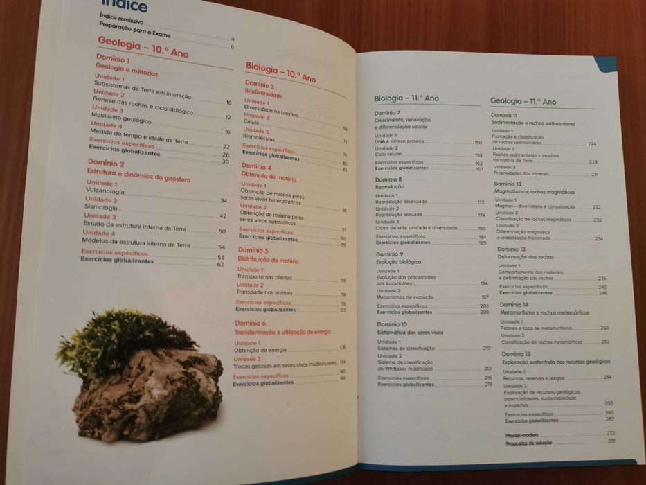 Livro de preparação para o exame nacional de biologia e geologia