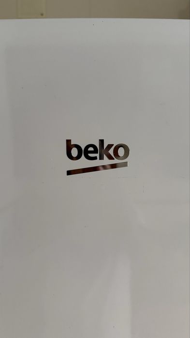 Arca Vertical Beko RFNE290L31WN 250L Classe F