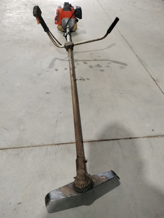 Kubota d440 com pouco uso