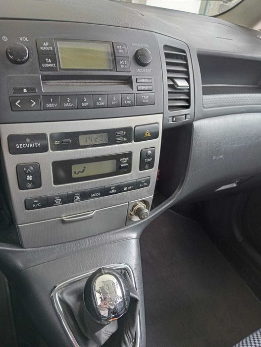 Toyota verso 2.0d4d 225mil KMS 2002
