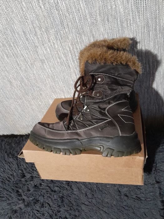 Теплі зимові ботінки фірмові