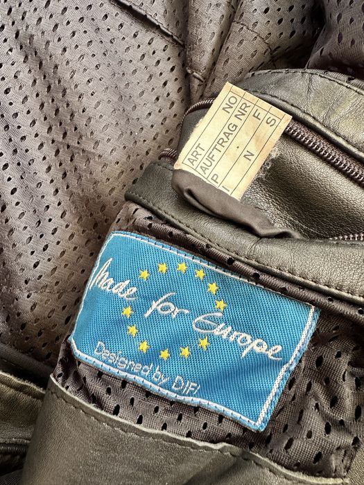 Кожаный мото костюм