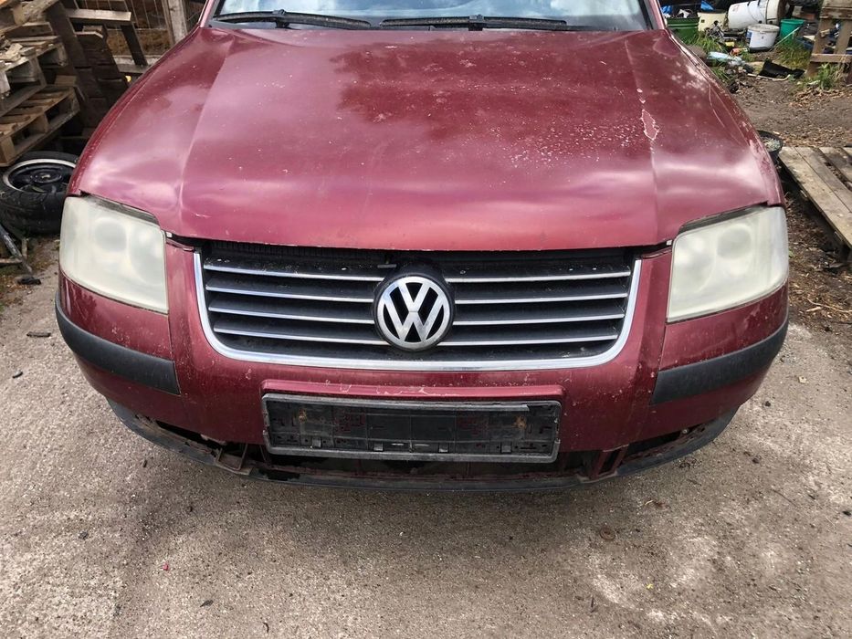 VW PASSAT B5 LIFT ZDERZAK PRZEDNI CZERWONY LB3Y