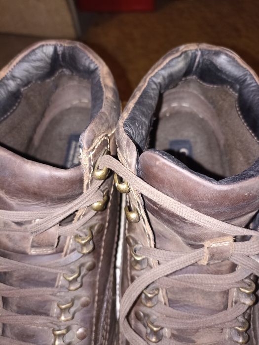 Sprzedam buty męskie skórzane 44