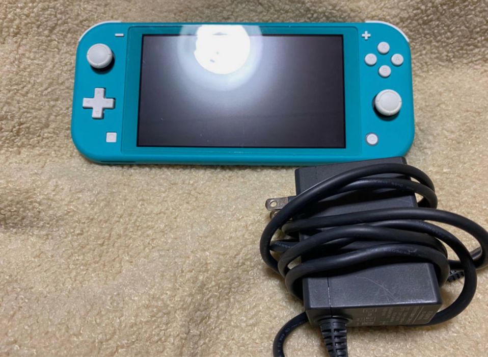 Nitendo switch lite