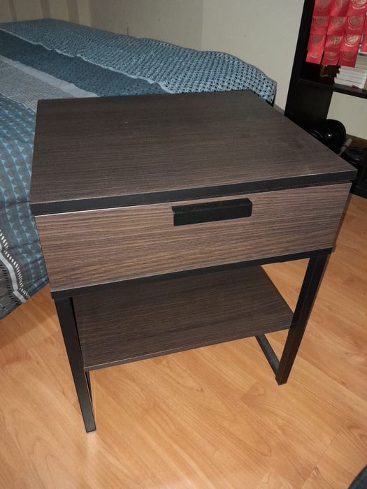 Nightstand64309581555971124