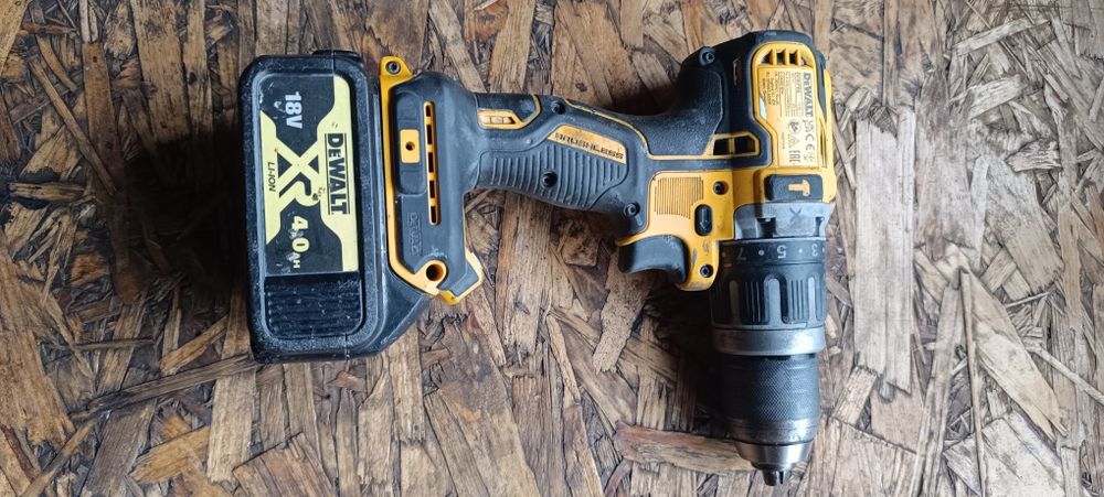 Wkrętarka DeWalt dcd 796 Aku 4ah